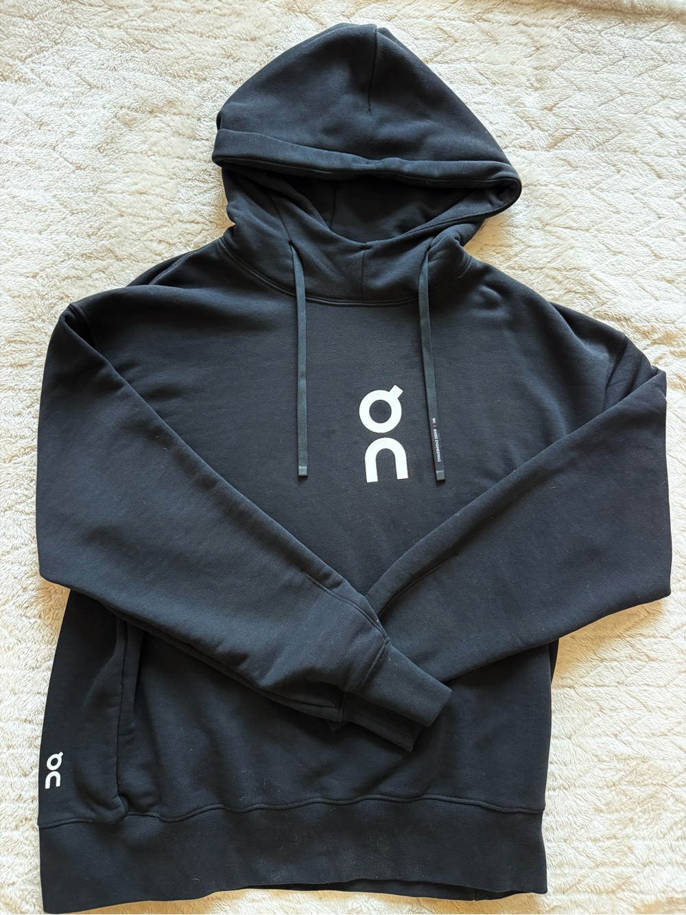 OnCloud - Women's Black Club Hoodie